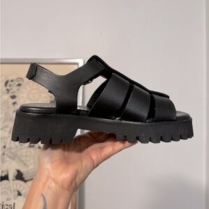 Freda Salvador Lug Sole Fisherman Sandals